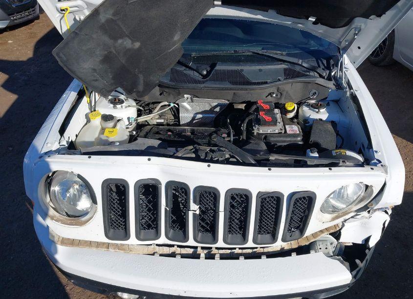 Photo 10 of 2015 Jeep Patriot ALTITUDE EDITION (VIN 1C4NJPBA6FD171533)