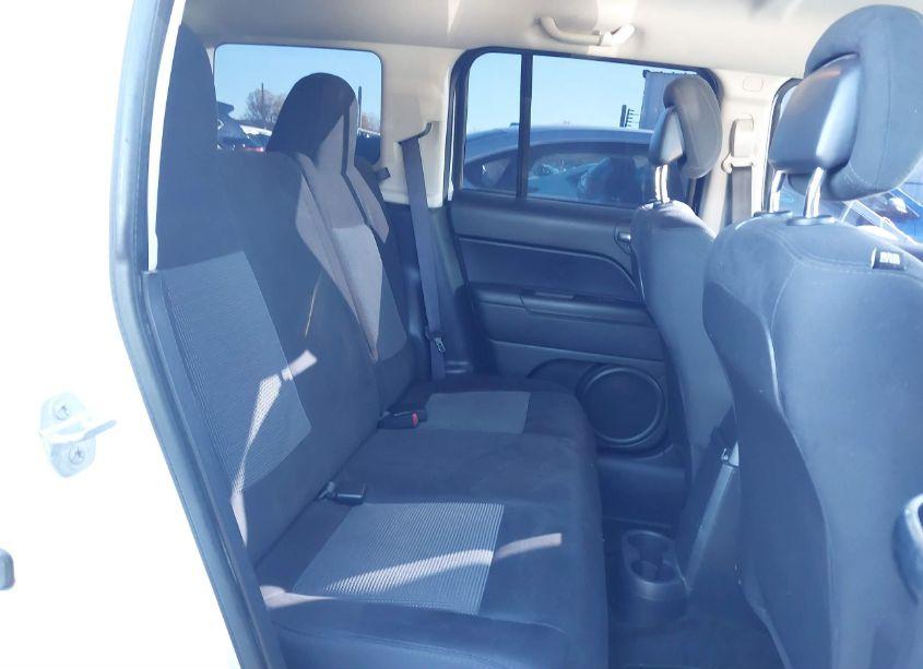 Photo 8 of 2015 Jeep Patriot ALTITUDE EDITION (VIN 1C4NJPBA6FD171533)