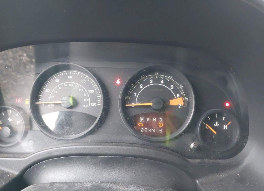 Photo 7 of 2015 Jeep Patriot ALTITUDE EDITION (VIN 1C4NJPBA6FD250698)