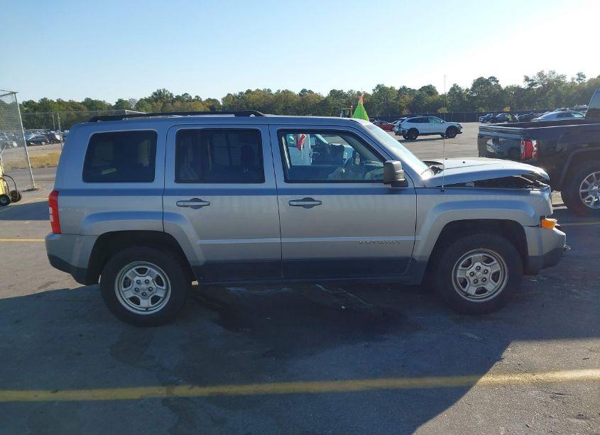 Photo 13 of 2016 Jeep Patriot SPORT (VIN 1C4NJPBA6GD609291)