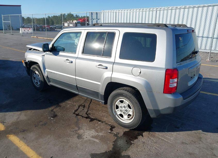 Photo 3 of 2016 Jeep Patriot SPORT (VIN 1C4NJPBA6GD609291)