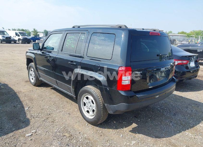 Photo 3 of 2016 Jeep Patriot SPORT (VIN 1C4NJPBA6GD621277)