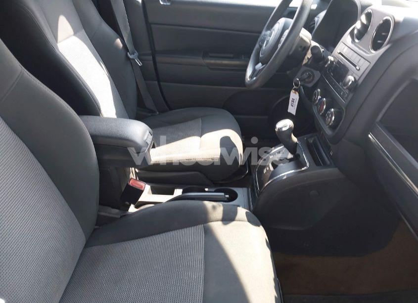 Photo 5 of 2016 Jeep Patriot SPORT (VIN 1C4NJPBA6GD621277)