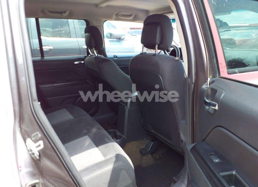 Photo 8 of 2016 Jeep Patriot SPORT (VIN 1C4NJPBA6GD688011)