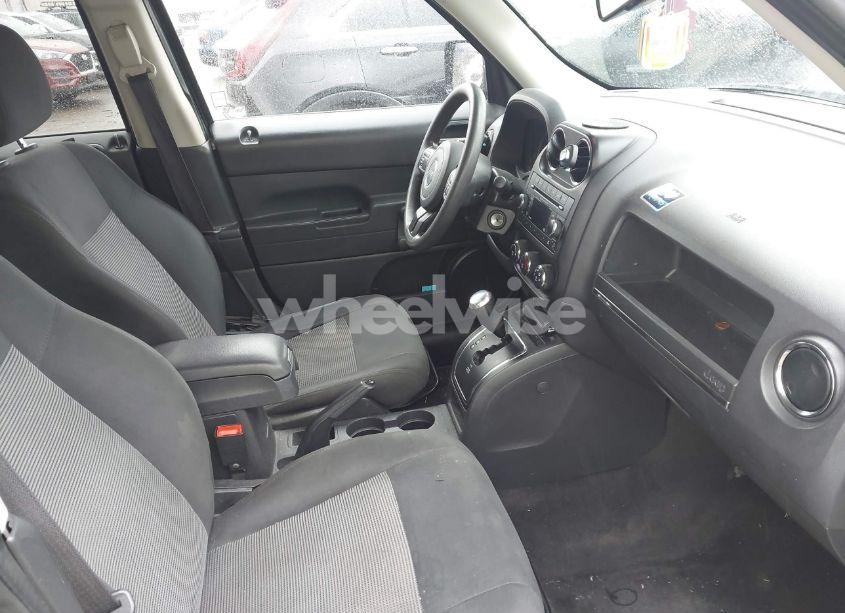 Photo 5 of 2017 Jeep Patriot SPORT FWD (VIN 1C4NJPBA6HD207420)