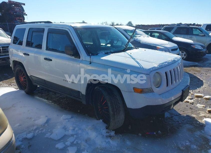 2012 Jeep Patriot SPORT (VIN 1C4NJPBA7CD612100) main photo