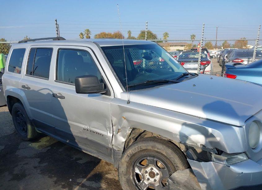 Photo 13 of 2013 Jeep Patriot SPORT (VIN 1C4NJPBA7DD229467)