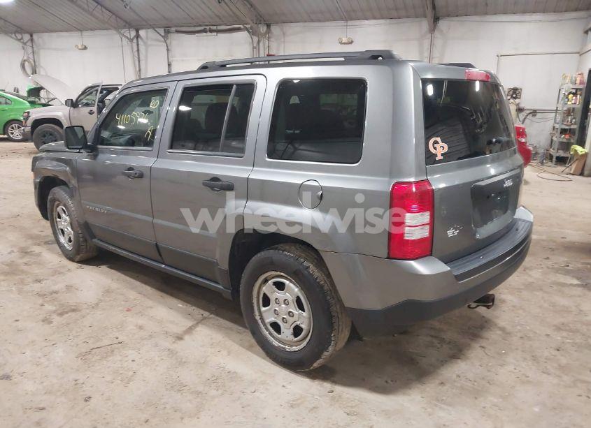 Photo 3 of 2014 Jeep Patriot SPORT (VIN 1C4NJPBA7ED553343)