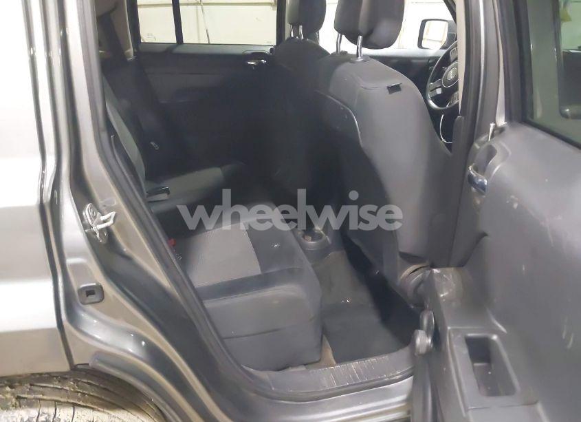 Photo 8 of 2014 Jeep Patriot SPORT (VIN 1C4NJPBA7ED553343)