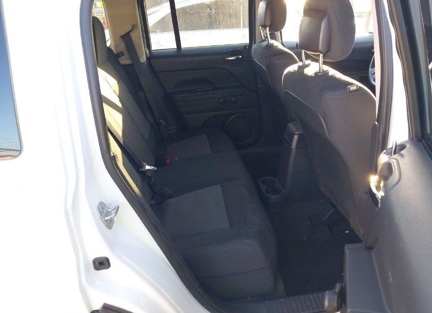 Photo 8 of 2014 Jeep Patriot SPORT (VIN 1C4NJPBA7ED721837)