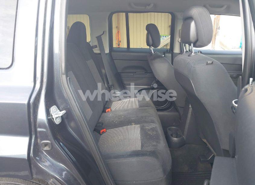 Photo 8 of 2014 Jeep Patriot ALTITUDE (VIN 1C4NJPBA7ED850595)