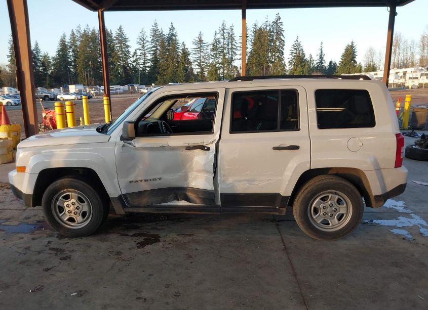 Photo 14 of 2015 Jeep Patriot SPORT (VIN 1C4NJPBA7FD110367)