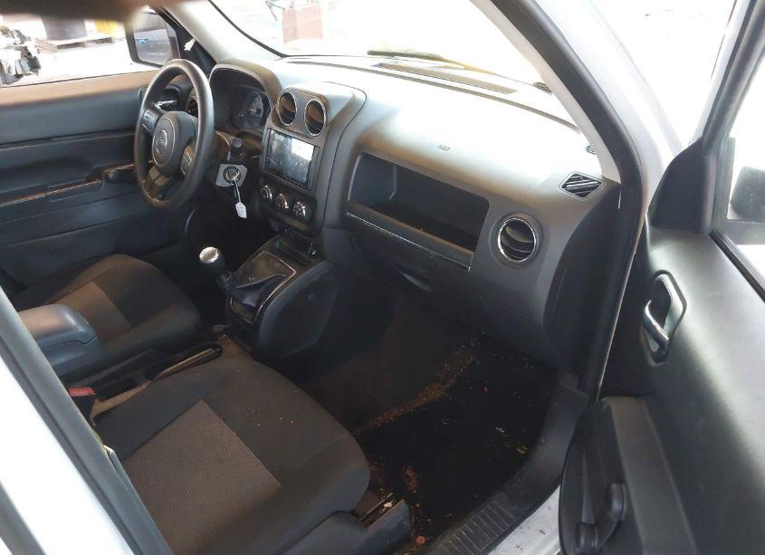 Photo 5 of 2015 Jeep Patriot SPORT (VIN 1C4NJPBA7FD110367)