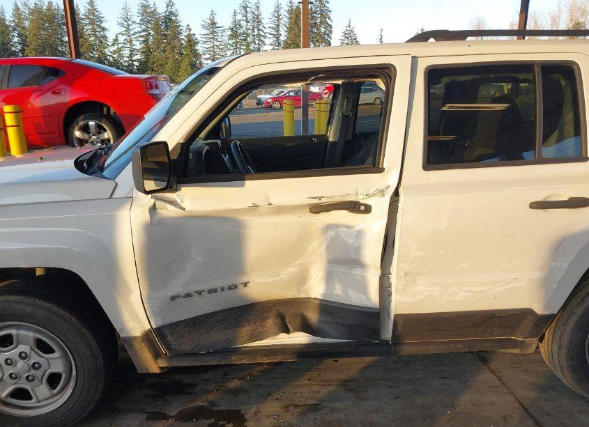 Photo 6 of 2015 Jeep Patriot SPORT (VIN 1C4NJPBA7FD110367)