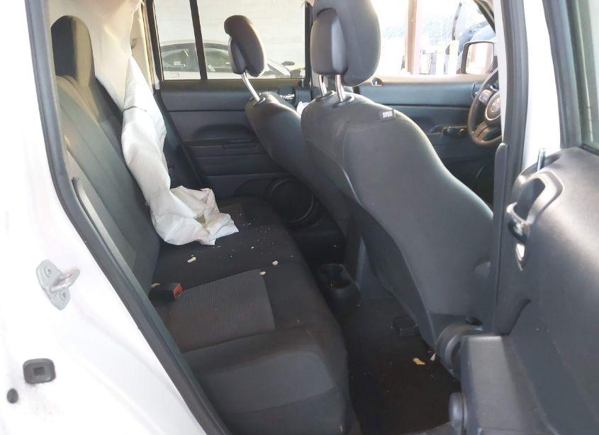 Photo 8 of 2015 Jeep Patriot SPORT (VIN 1C4NJPBA7FD110367)