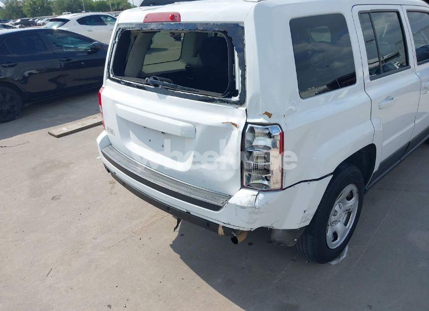 Photo 6 of 2015 Jeep Patriot SPORT (VIN 1C4NJPBA7FD430711)