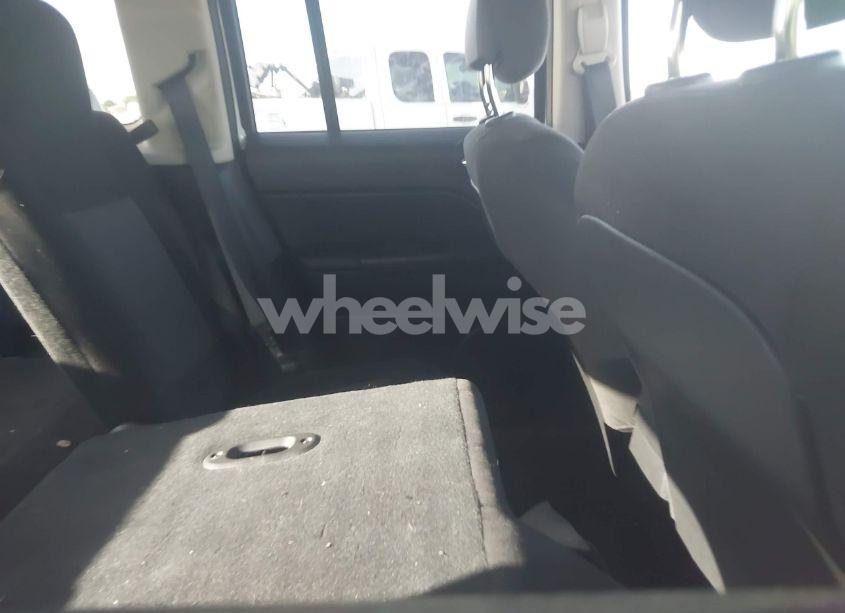 Photo 8 of 2016 Jeep Patriot SPORT (VIN 1C4NJPBA7GD525125)