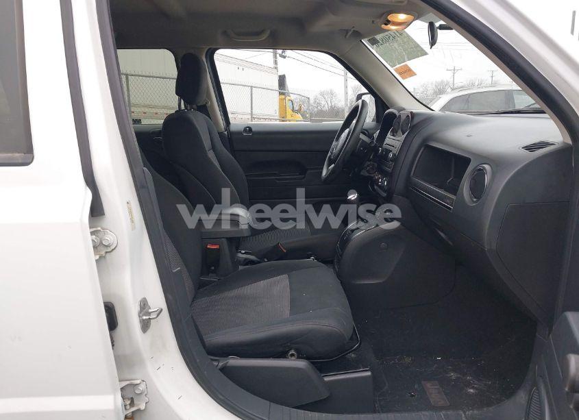 Photo 5 of 2012 Jeep Patriot SPORT (VIN 1C4NJPBA8CD613580)