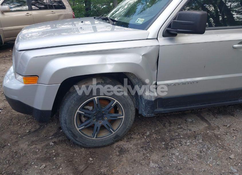 Photo 6 of 2013 Jeep Patriot SPORT (VIN 1C4NJPBA8DD272683)