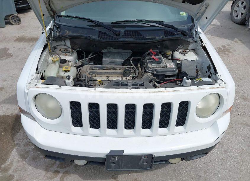 Photo 10 of 2014 Jeep Patriot SPORT (VIN 1C4NJPBA8ED504989)