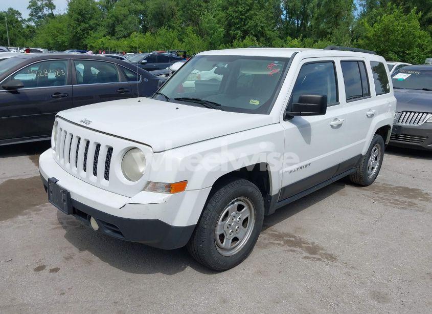 Photo 2 of 2014 Jeep Patriot SPORT (VIN 1C4NJPBA8ED504989)