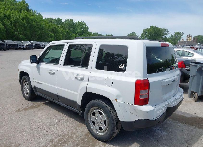 Photo 3 of 2014 Jeep Patriot SPORT (VIN 1C4NJPBA8ED504989)