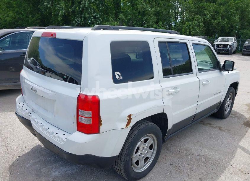 Photo 4 of 2014 Jeep Patriot SPORT (VIN 1C4NJPBA8ED504989)