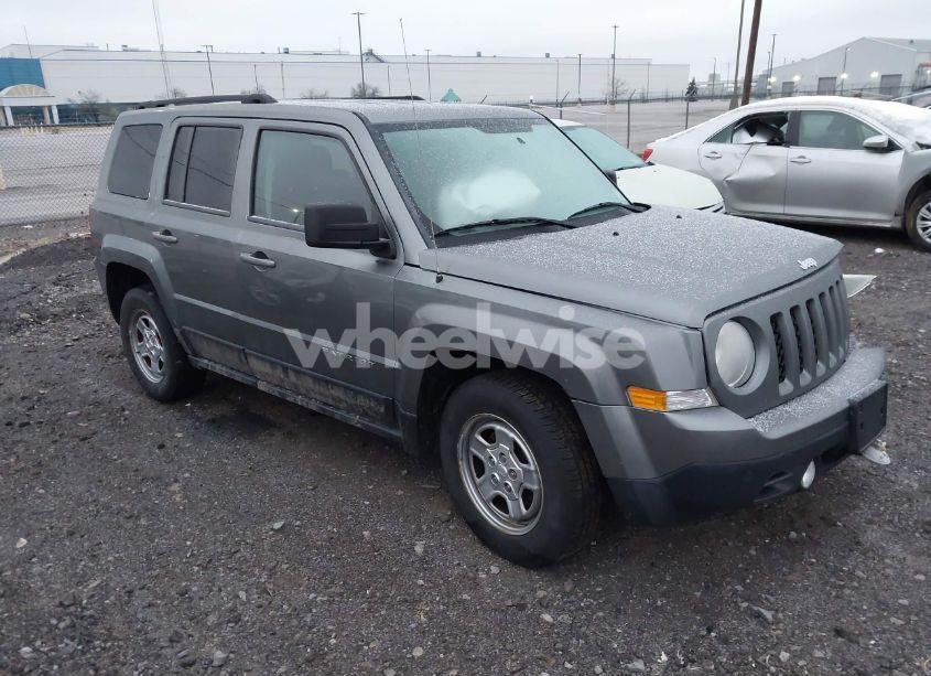 2014 Jeep Patriot SPORT (VIN 1C4NJPBA8ED573763) main photo