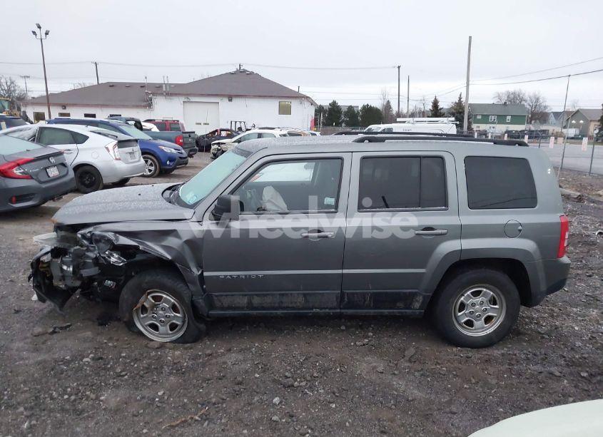 Photo 13 of 2014 Jeep Patriot SPORT (VIN 1C4NJPBA8ED573763)