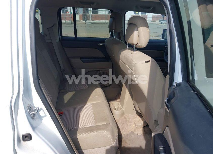 Photo 8 of 2014 Jeep Patriot SPORT (VIN 1C4NJPBA8ED692042)