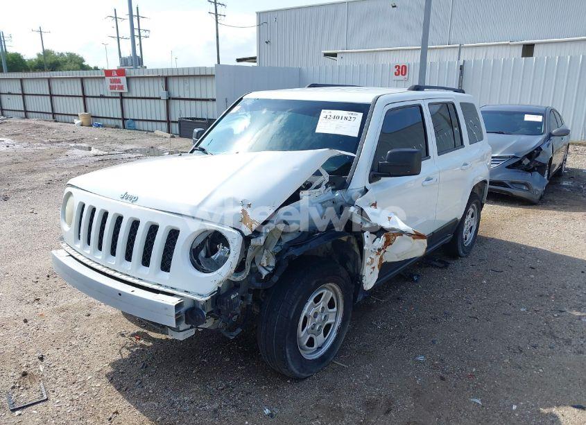 Photo 2 of 2014 Jeep Patriot SPORT (VIN 1C4NJPBA8ED772974)