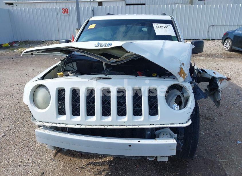 Photo 6 of 2014 Jeep Patriot SPORT (VIN 1C4NJPBA8ED772974)