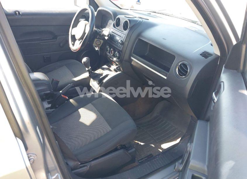 Photo 5 of 2014 Jeep Patriot SPORT (VIN 1C4NJPBA8ED857359)