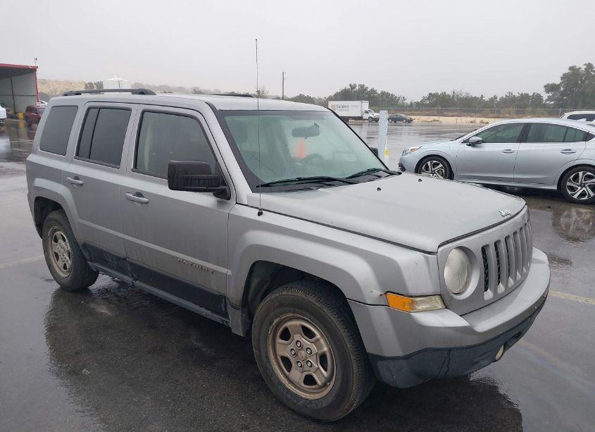2015 Jeep Patriot SPORT (VIN 1C4NJPBA8FD177933) main photo