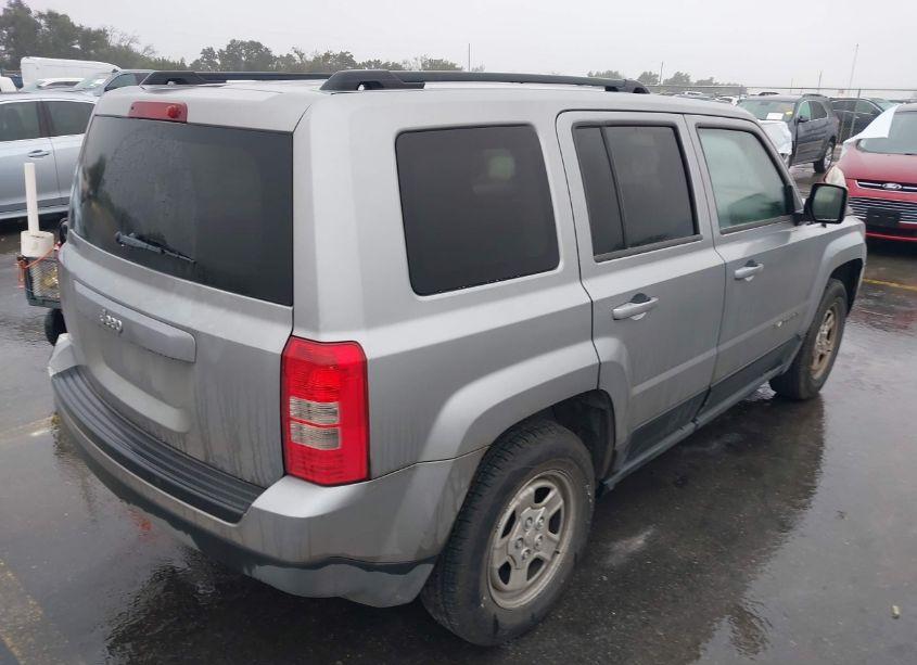 Photo 4 of 2015 Jeep Patriot SPORT (VIN 1C4NJPBA8FD177933)