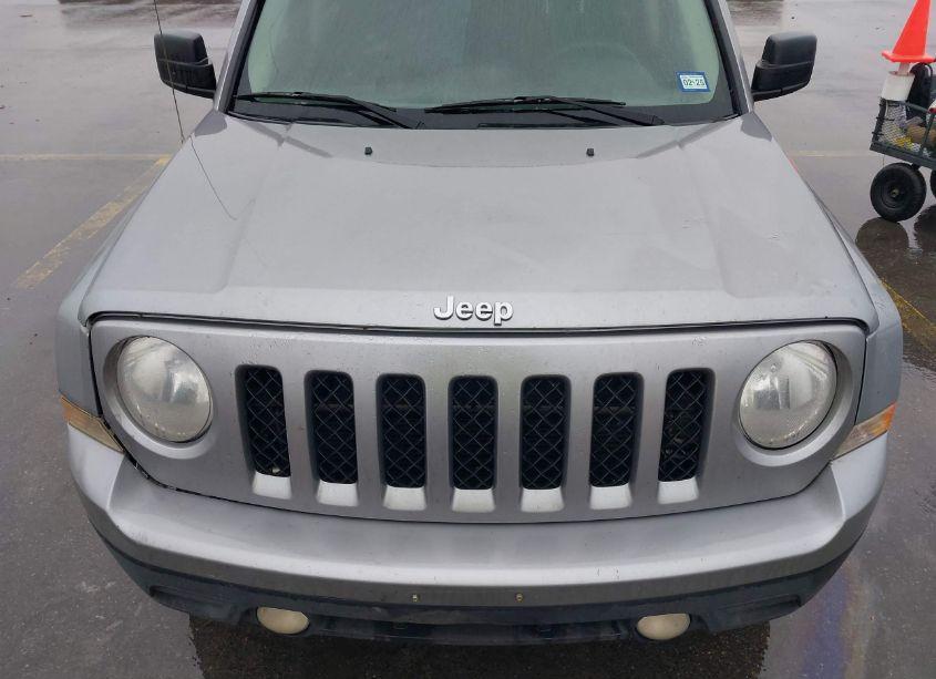 Photo 6 of 2015 Jeep Patriot SPORT (VIN 1C4NJPBA8FD177933)