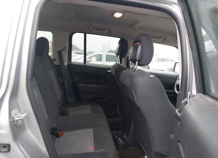 Photo 8 of 2015 Jeep Patriot SPORT (VIN 1C4NJPBA8FD177933)