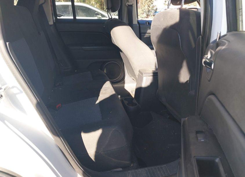 Photo 8 of 2015 Jeep Patriot ALTITUDE EDITION (VIN 1C4NJPBA8FD219971)