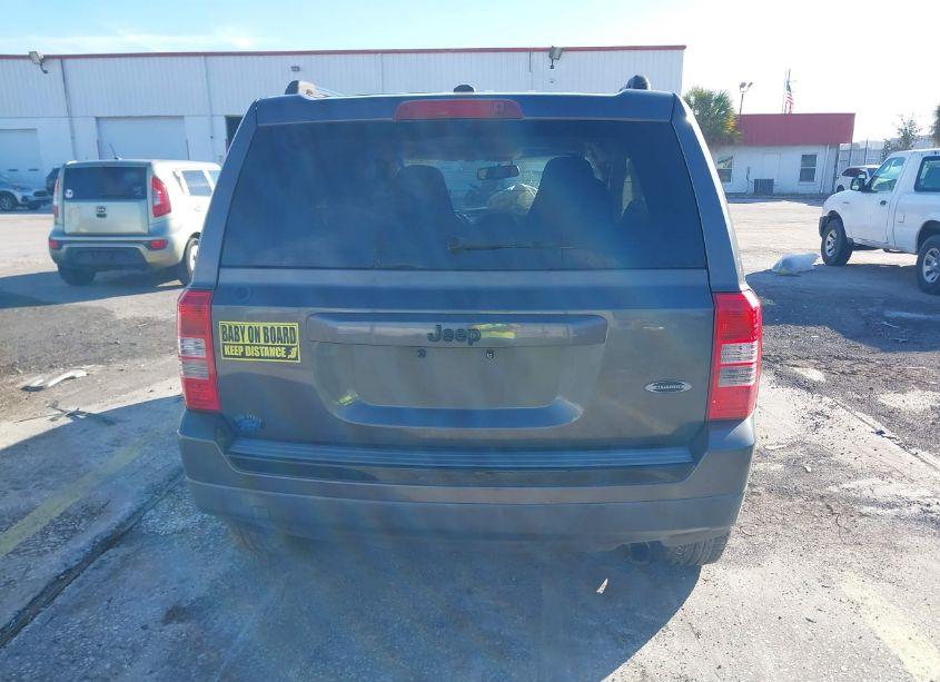 Photo 16 of 2015 Jeep Patriot ALTITUDE EDITION (VIN 1C4NJPBA8FD220358)