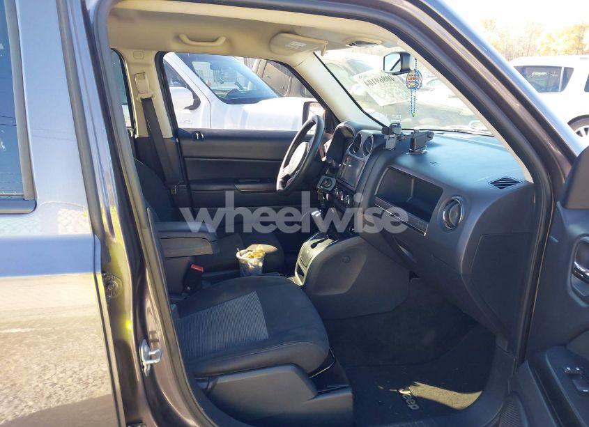 Photo 5 of 2015 Jeep Patriot ALTITUDE EDITION (VIN 1C4NJPBA8FD402268)