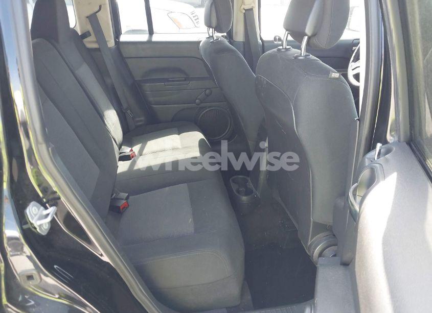 Photo 8 of 2015 Jeep Patriot SPORT (VIN 1C4NJPBA8FD419684)