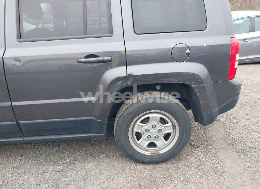 Photo 6 of 2016 Jeep Patriot SPORT (VIN 1C4NJPBA8GD512562)