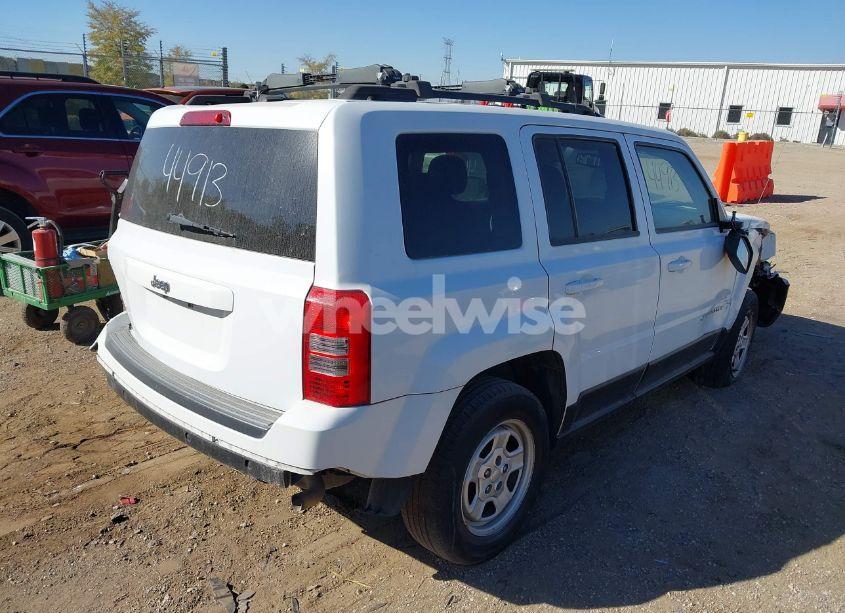 Photo 4 of 2016 Jeep Patriot SPORT (VIN 1C4NJPBA8GD575435)