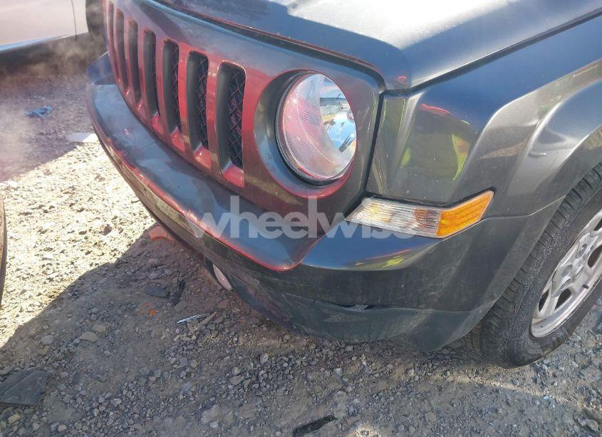 Photo 6 of 2016 Jeep Patriot SPORT (VIN 1C4NJPBA8GD669542)