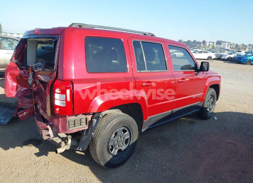 Photo 4 of 2016 Jeep Patriot SPORT (VIN 1C4NJPBA8GD711742)