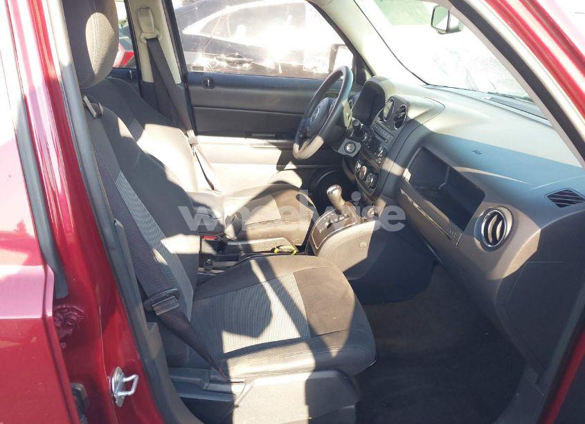 Photo 5 of 2016 Jeep Patriot SPORT (VIN 1C4NJPBA8GD711742)