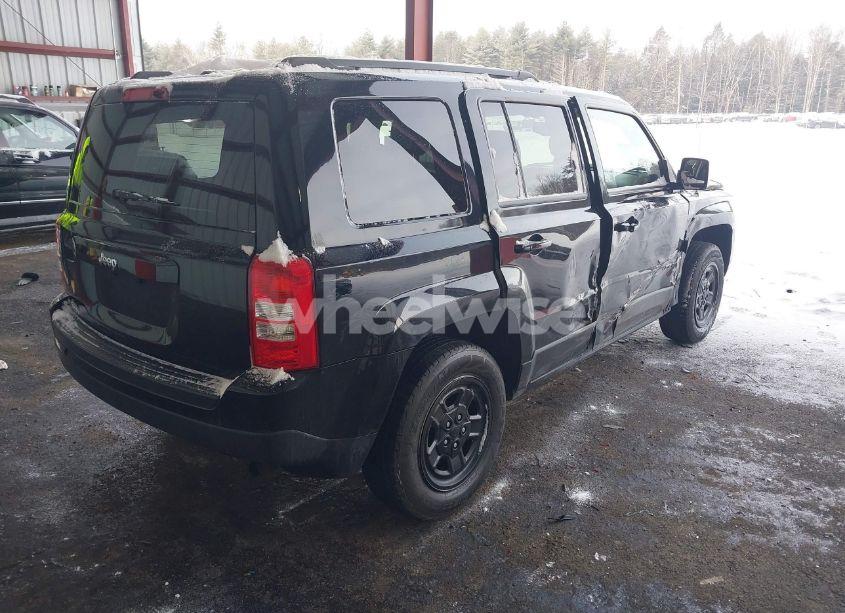 Photo 4 of 2016 Jeep Patriot SPORT (VIN 1C4NJPBA8GD753442)