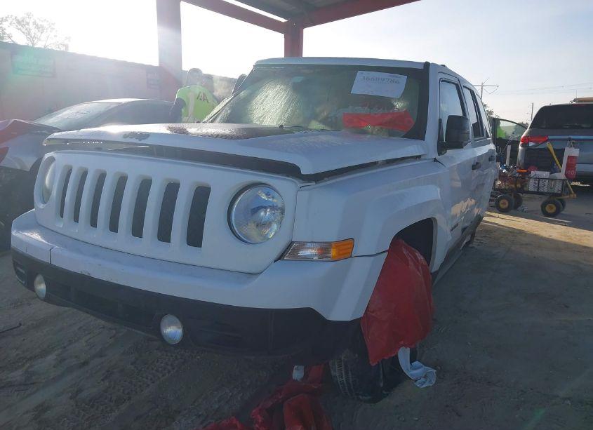 Photo 2 of 2016 Jeep Patriot SPORT SE (VIN 1C4NJPBA8GD777272)