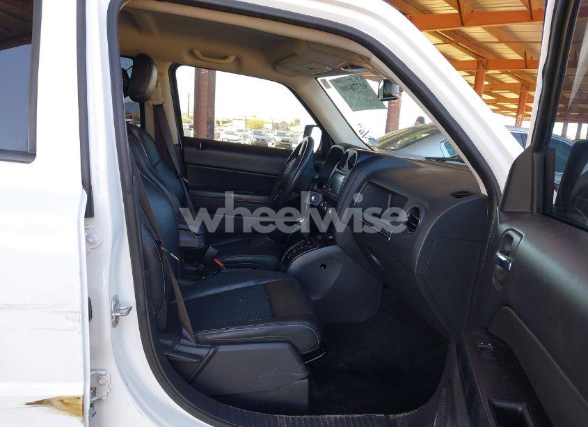 Photo 5 of 2017 Jeep Patriot SPORT SE FWD (VIN 1C4NJPBA8HD201411)