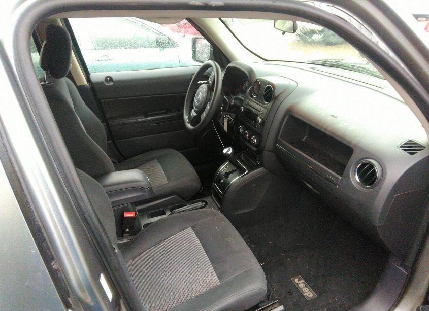 Photo 5 of 2012 Jeep Patriot SPORT (VIN 1C4NJPBA9CD571291)